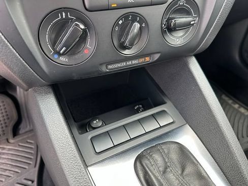 Used 2013 Volkswagen Jetta S FWD image 25