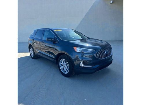 Used 2024 Ford Edge SEL w/ Convenience Package image 2