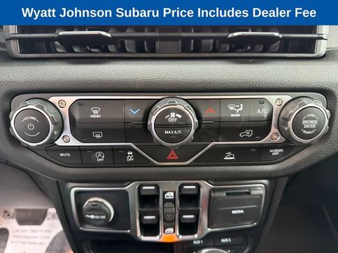 Used 2025 Jeep Gladiator Sport AWD/4WD image 20