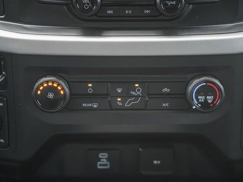 Used 2021 Ford F150 XLT AWD/4WD image 25
