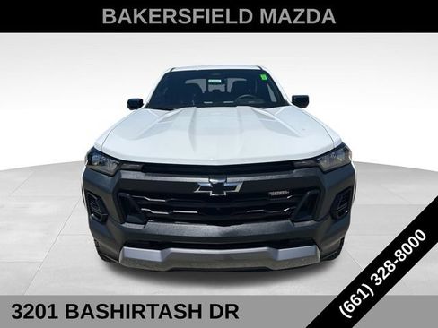 Used 2024 Chevrolet Colorado Trail Boss w/ Technology Package AWD/4WD image 9