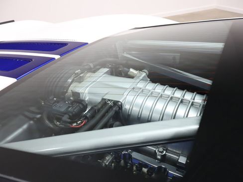 Used 2005 Ford GT image 66