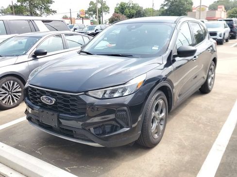 Used 2025 Ford Escape ST-Line FWD image 11