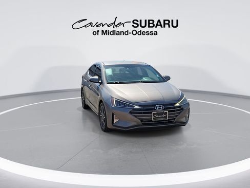 Used 2020 Hyundai Elantra Limited FWD image 2