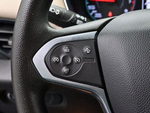 Used 2023 Chevrolet Traverse LS w/ Safety Package image 15