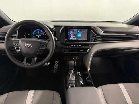Used 2026 Toyota Camry SE w/ Convenience Package FWD image 24