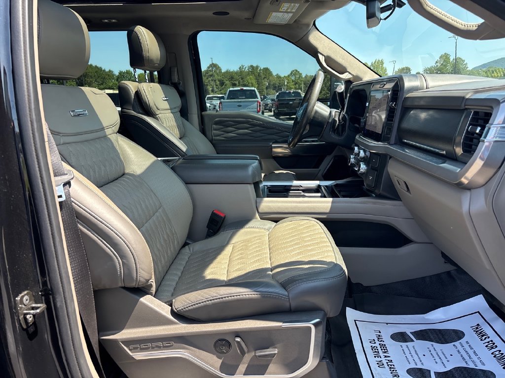Used 2025 Ford F250 Platinum w/ Platinum Plus Package AWD/4WD image 14