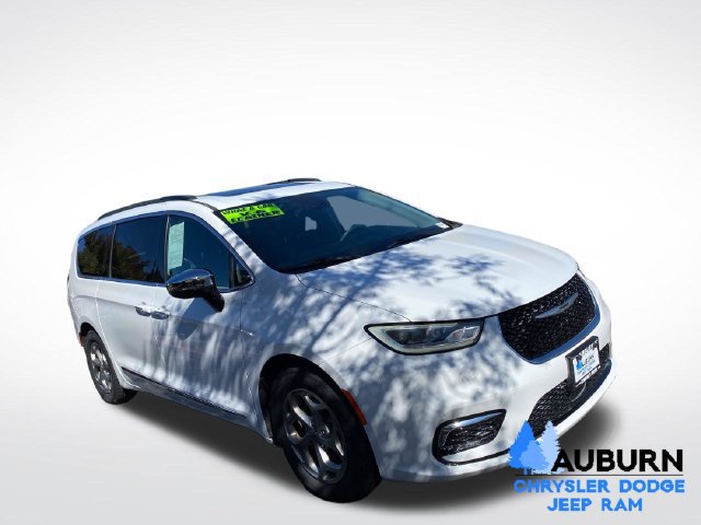 Used 2023 Chrysler Pacifica Limited FWD image 7