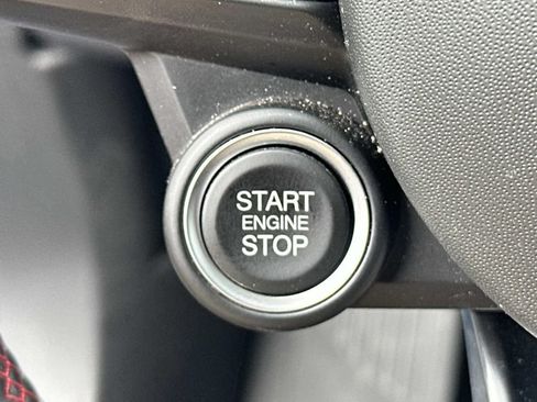 Used 2024 Alfa Romeo Stelvio AWD image 28