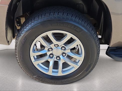 Used 2014 GMC Yukon SLT AWD/4WD image 7