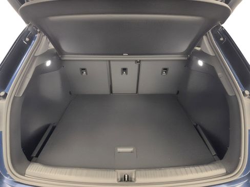 Used 2023 Audi Q4 e-tron Premium Plus w/ Premium Plus image 23