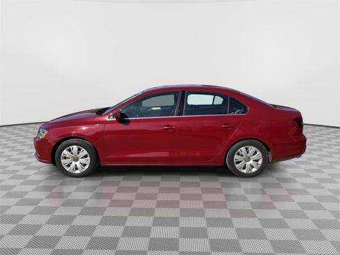 Used 2017 Volkswagen Jetta S image 4