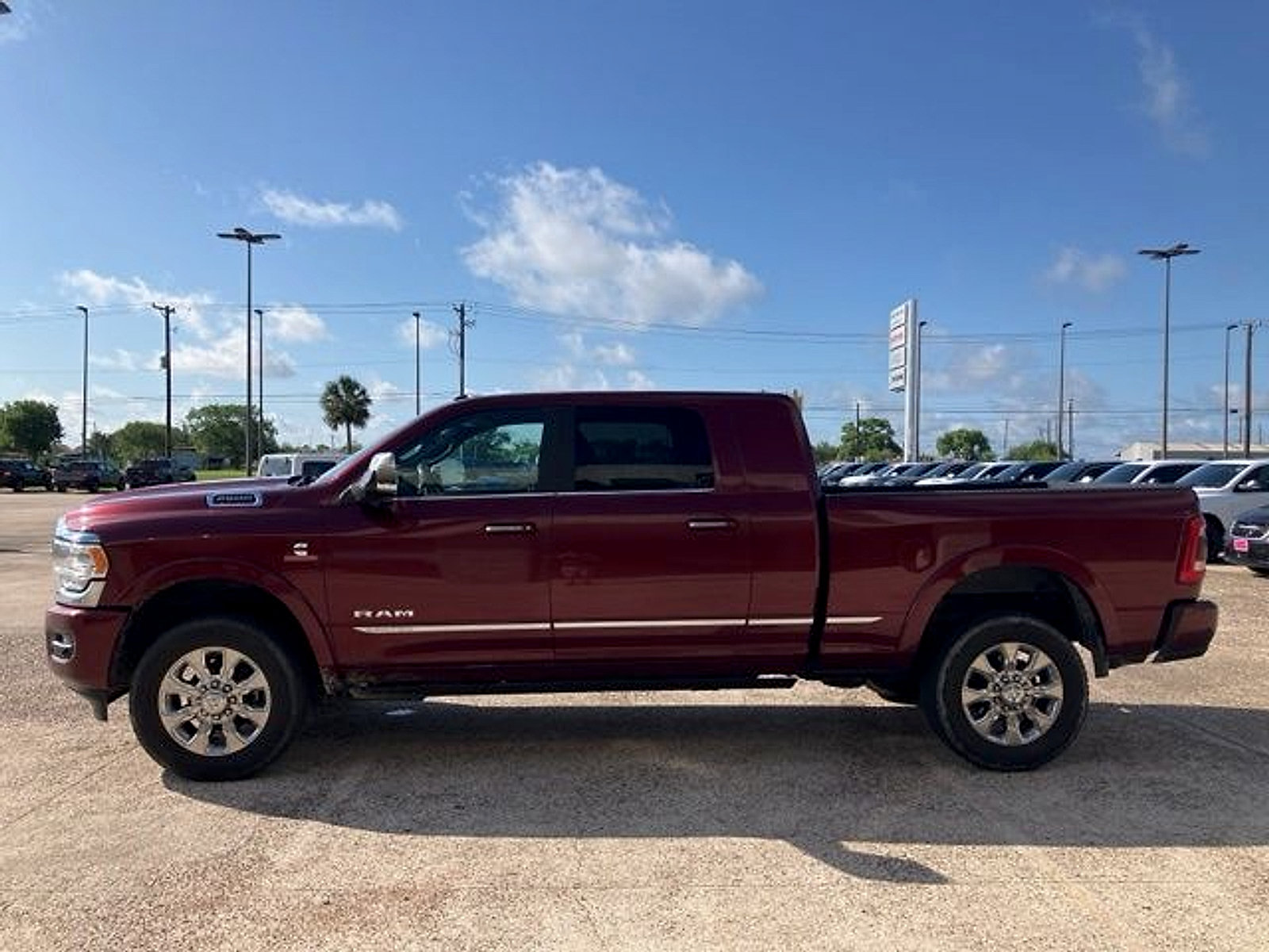 Used 2021 RAM 2500 Limited AWD/4WD image 4