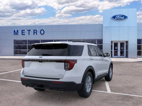New 2026 Ford Explorer Active AWD/4WD image 8