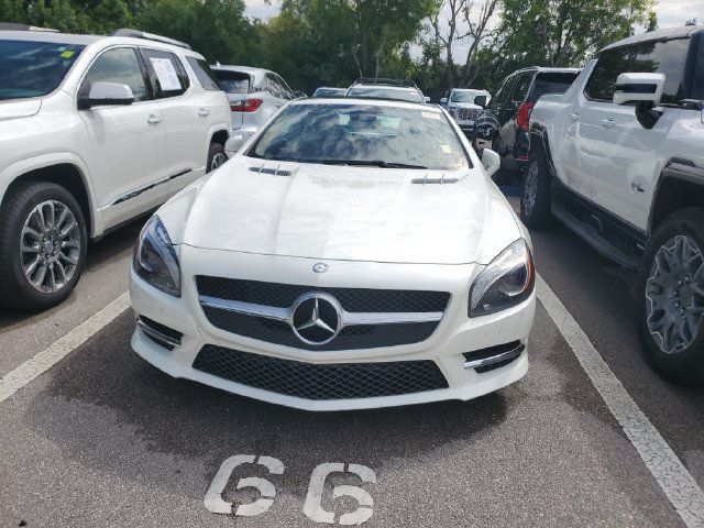 Used 2015 Mercedes-Benz SL 400 image 2