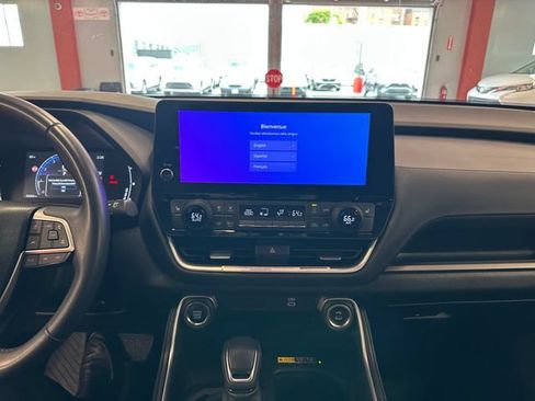 Certified 2024 Toyota Grand Highlander AWD image 23