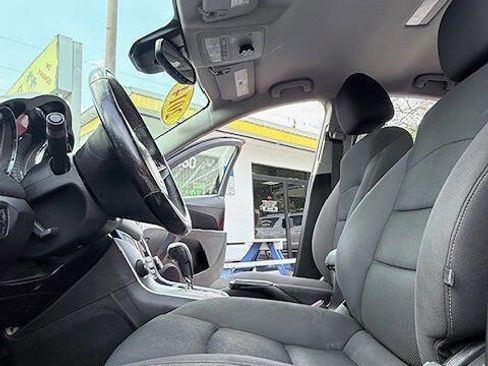 Used 2014 Chevrolet Cruze LT w/ RS Package image 9