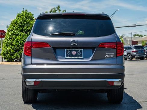 Used 2017 Honda Pilot Touring image 6