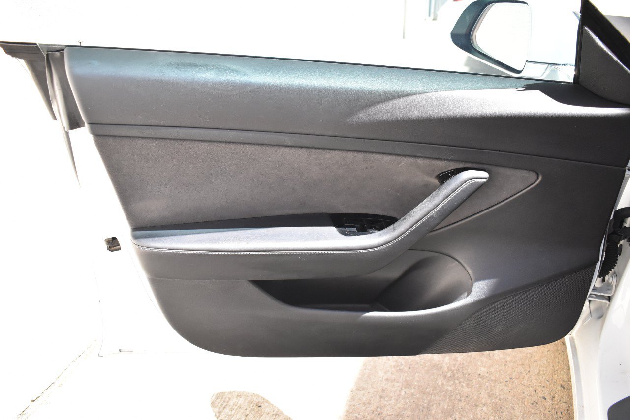 Used 2019 Tesla Model 3 Long Range RWD image 15
