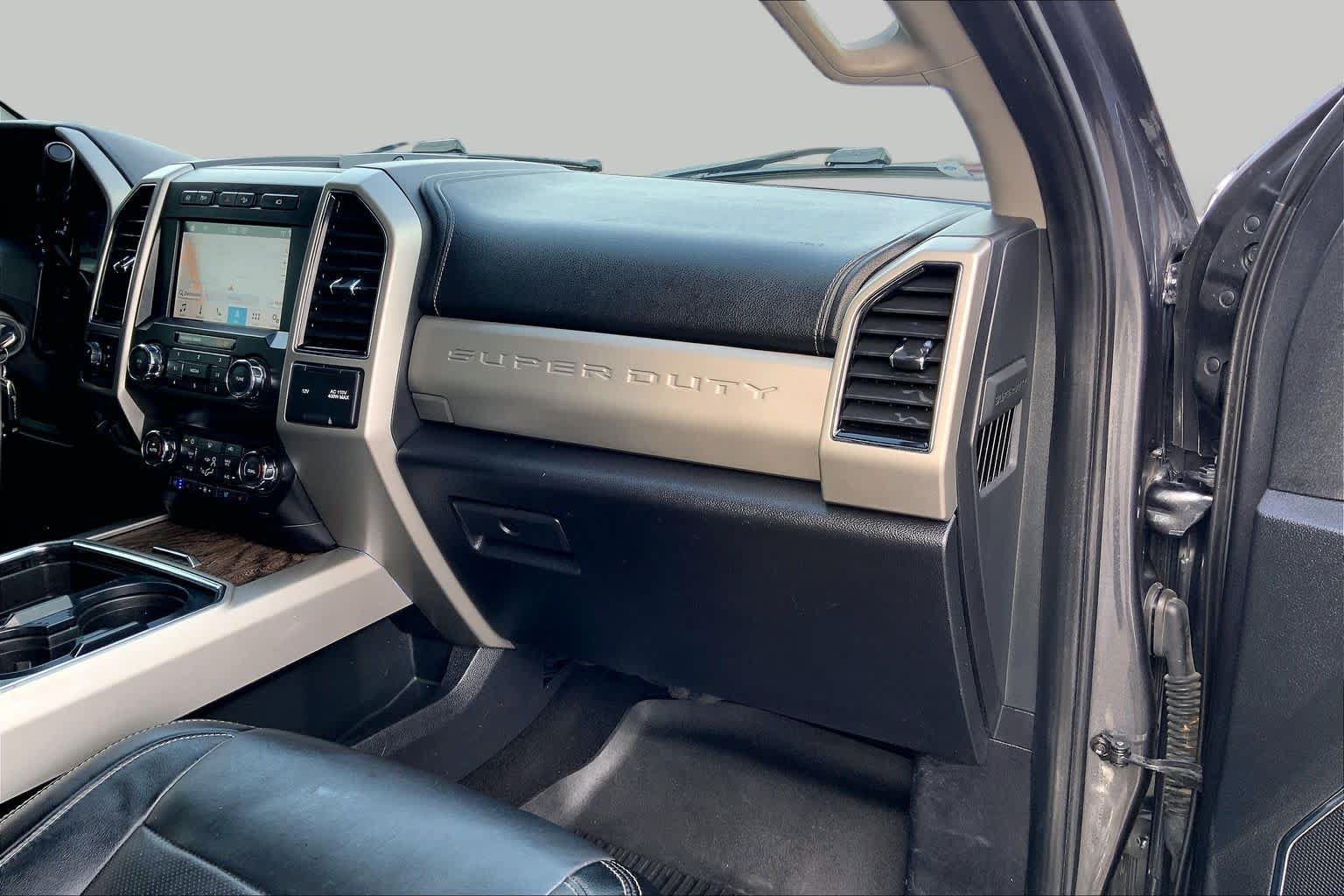 Used 2019 Ford F250 Lariat w/ Chrome Package AWD/4WD image 17