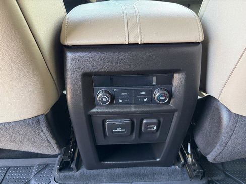 Used 2022 Chevrolet Traverse Premier w/ LPO, Floor Liner Package AWD/4WD image 23