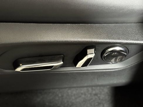 Used 2024 Acura MDX A-Spec image 18