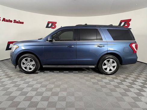 Used 2018 Ford Expedition XLT w/ Equipment Group 202A RWD image 3