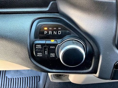Used 2019 RAM 1500 Big Horn AWD/4WD image 16