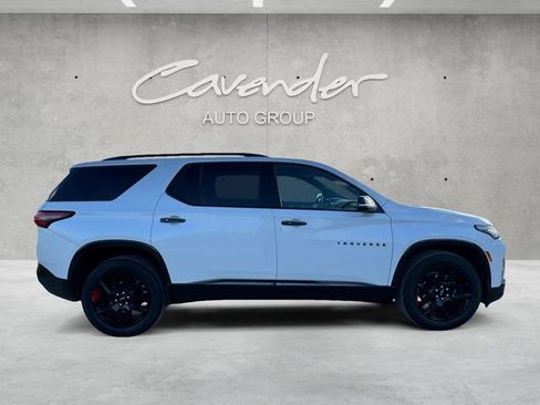 Used 2022 Chevrolet Traverse Premier w/ Redline Edition image 17