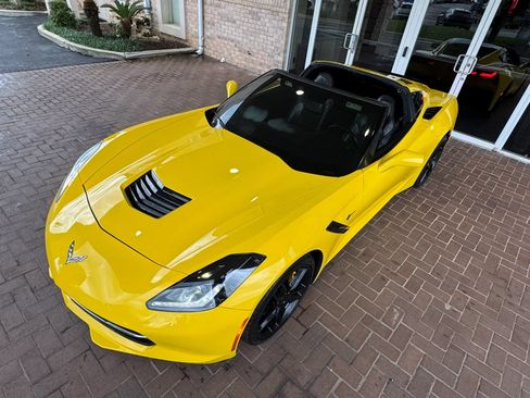 Used 2019 Chevrolet Corvette Stingray Coupe w/ 1LT RWD image 10