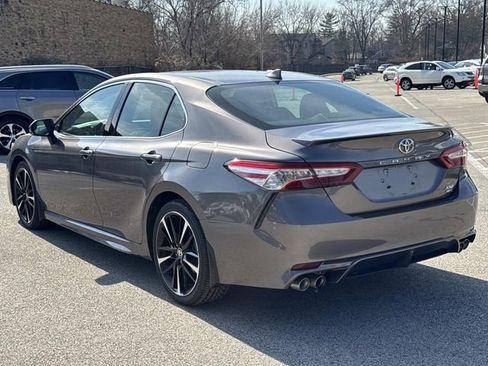 Used 2020 Toyota Camry XSE image 7