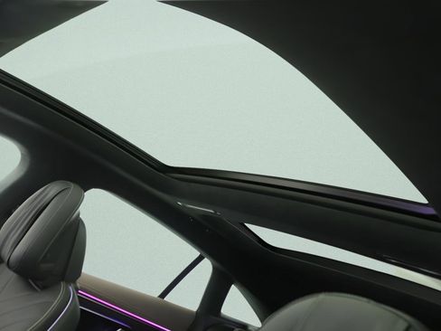 Certified 2023 Mercedes-Benz EQS 580 4MATIC Sedan image 22