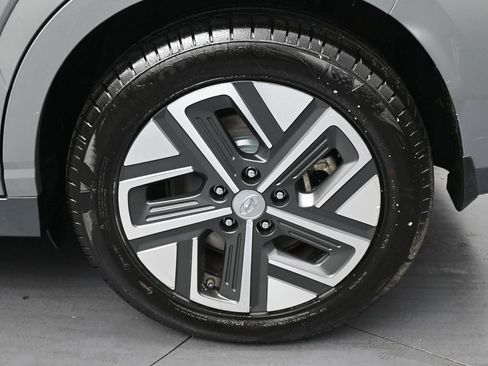 Used 2023 Hyundai Kona Limited image 35