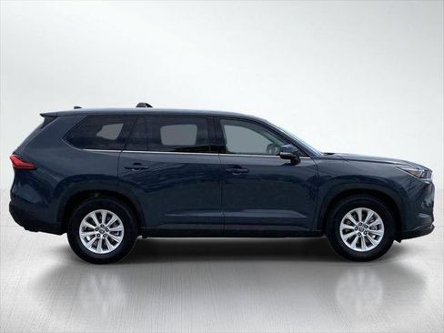 Certified 2024 Toyota Grand Highlander FWD image 10