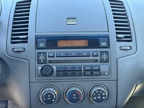 Used 2006 Nissan Altima 3.5 SE FWD image 41