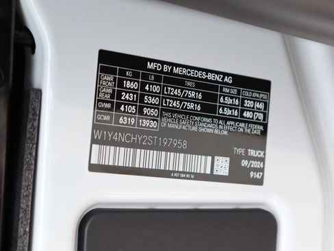 New 2025 Mercedes-Benz Sprinter 2500 image 19