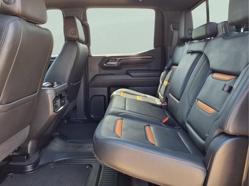 Used 2022 GMC Sierra 1500 AT4 w/ AT4 Premium Package AWD/4WD image 12