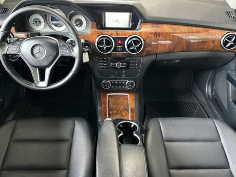 Used 2015 Mercedes-Benz GLK 350 2WD image 3