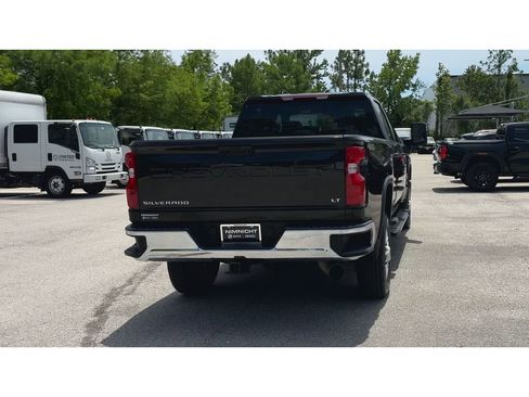 Used 2025 Chevrolet Silverado 2500 LT w/ Convenience Package AWD/4WD image 8