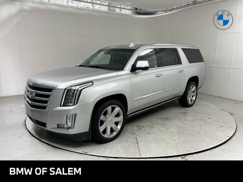 Used 2019 Cadillac Escalade ESV Premium Luxury AWD/4WD image 1