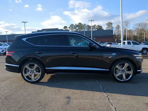 Used 2023 Genesis GV80 2.5T w/ Prestige Package image 3