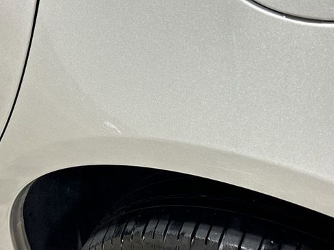Used 2010 Buick Lucerne CXL FWD image 29