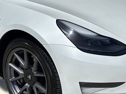 Used 2022 Tesla Model 3 Long Range AWD/4WD image 10