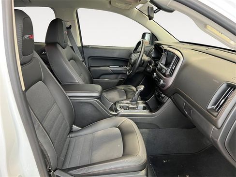 Used 2022 GMC Canyon AT4 w/ Trailering Package image 13