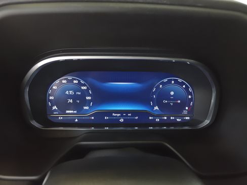 Used 2023 Chevrolet Tahoe Premier AWD/4WD image 14