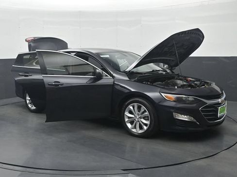 Used 2022 Chevrolet Malibu LT FWD image 34