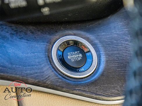 Used 2022 Jeep Grand Cherokee L Limited image 30