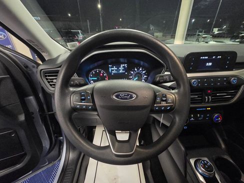 Used 2022 Ford Escape S image 13