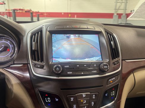 Used 2016 Buick Regal FWD image 29