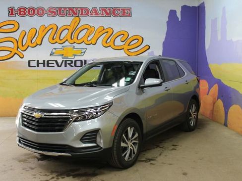 Used 2024 Chevrolet Equinox LT w/ LPO, Floor Liner Package AWD/4WD image 2
